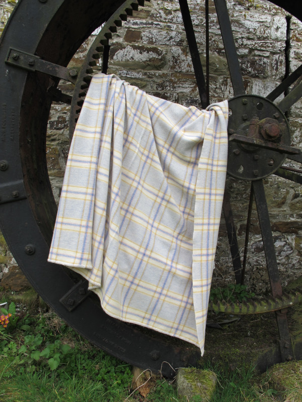 1940's Plaid Jen Jones Welsh Quilts and Blankets